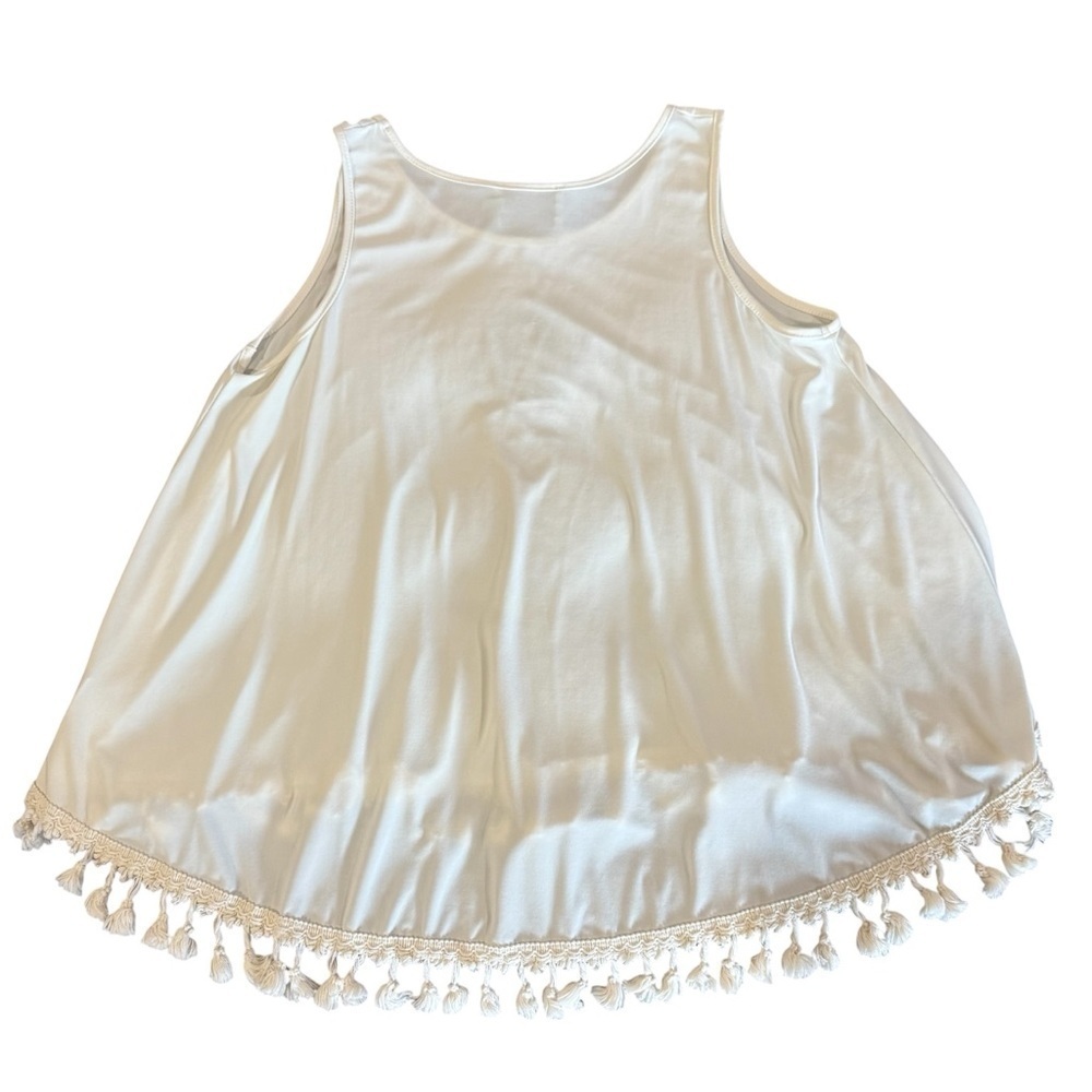 Judith March “Lake Hair Don’t Care” Cream Fringed Tank Top Size Medium in EUC. - Picture 5 of 9